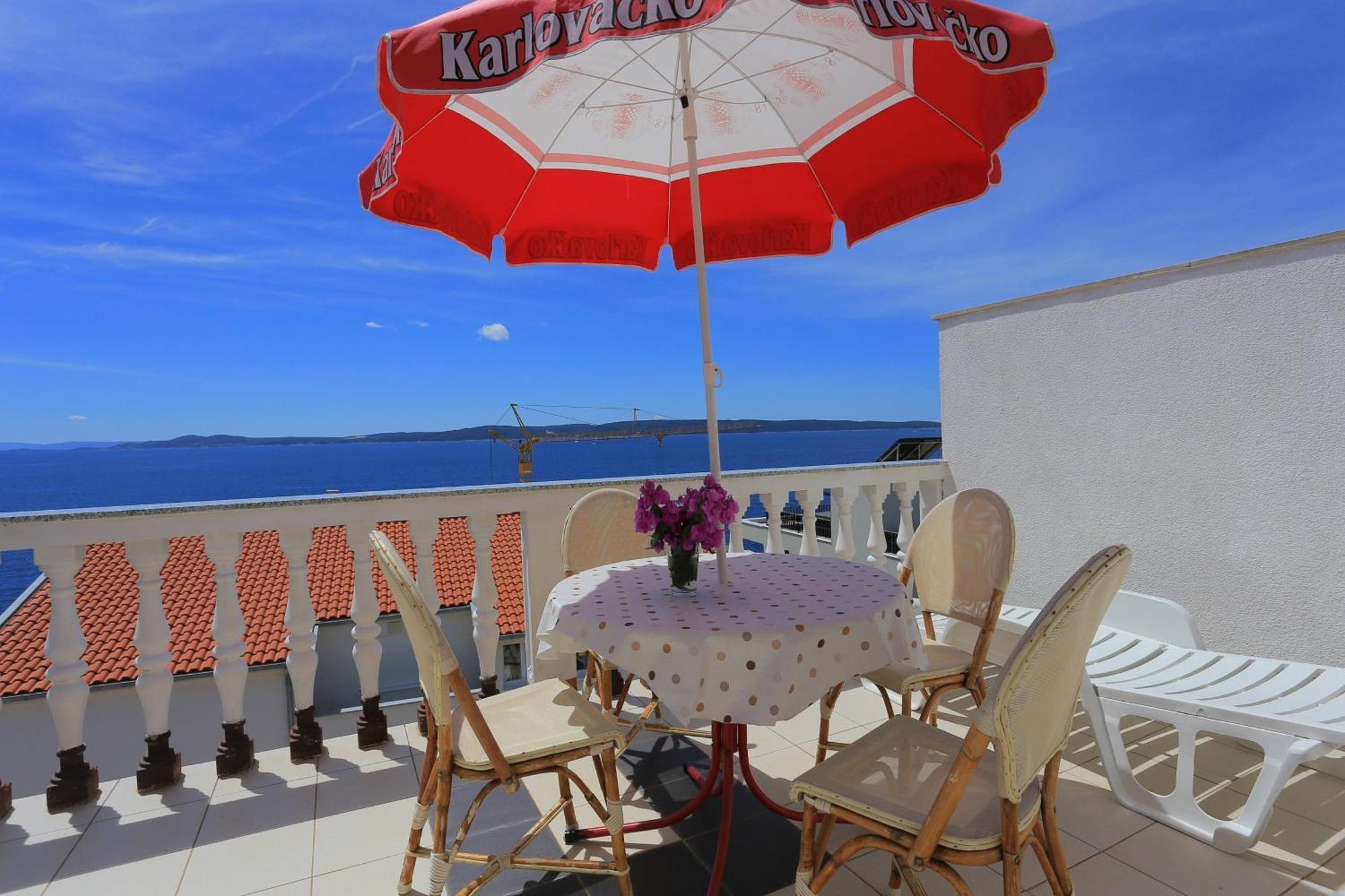 Family Friendly Apartments With A Swimming Pool Businci, Ciovo - 11232 Trogir Exteriör bild