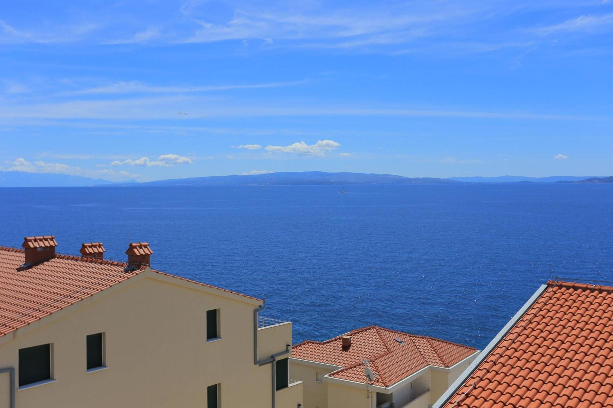 Family Friendly Apartments With A Swimming Pool Businci, Ciovo - 11232 Trogir Exteriör bild