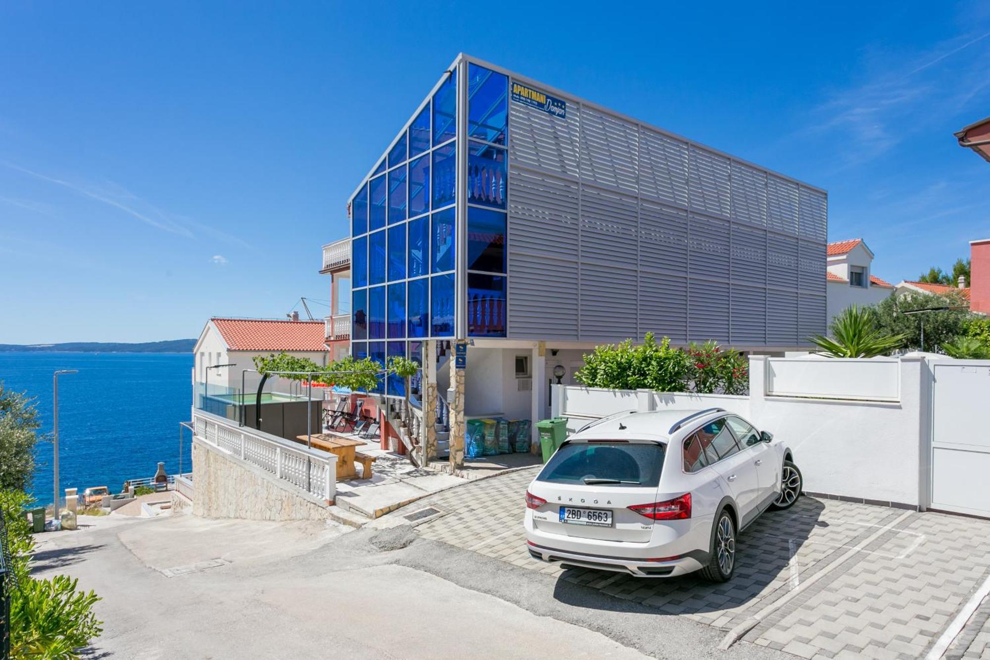 Family Friendly Apartments With A Swimming Pool Businci, Ciovo - 11232 Trogir Exteriör bild